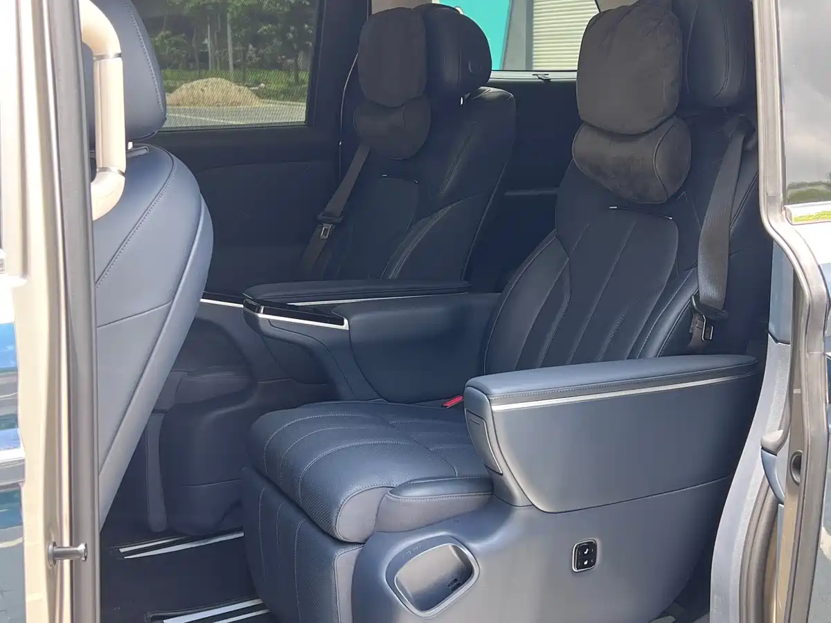 Voyah Auto Voyah Dreamer 2025 Model PHEV Basic Version фото 12