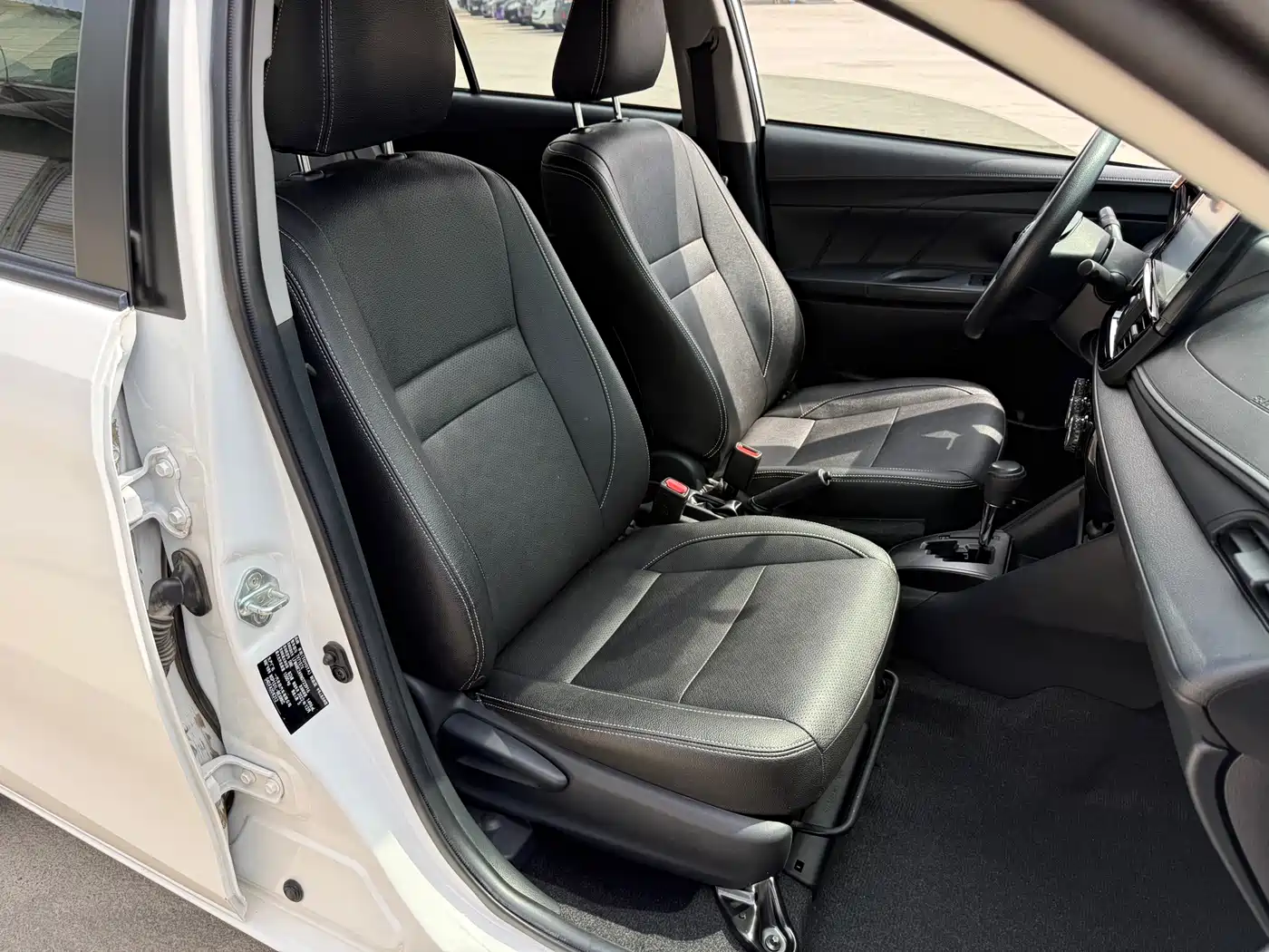 Toyota Vios 2022 1.5L 20th Anniversary Edition фото 14