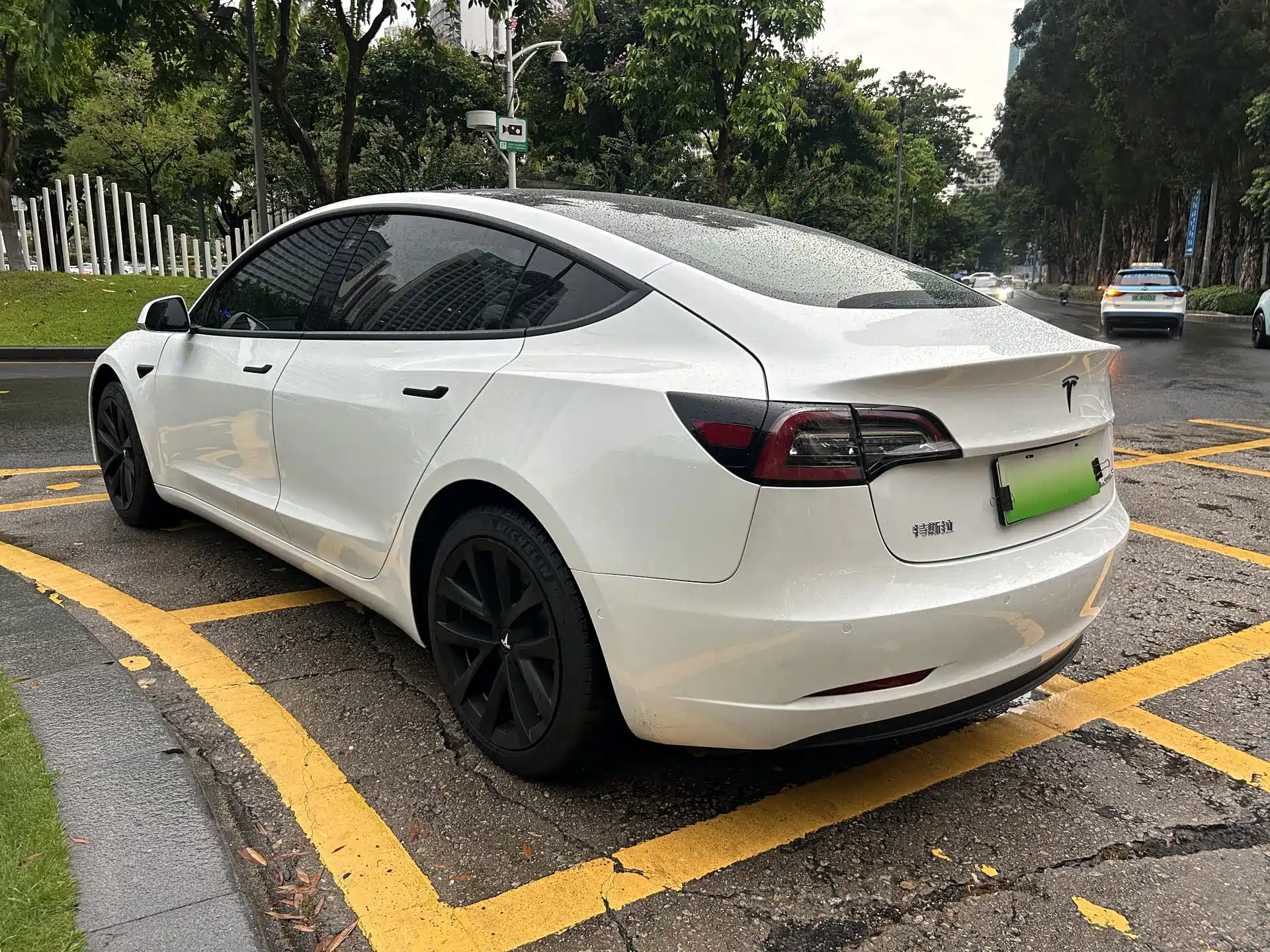 Фото 6 - Tesla Model 3 (Import)