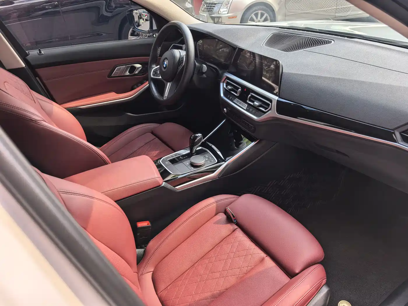 BMW 3 Series 2023 320Li M Sport Package фото 8