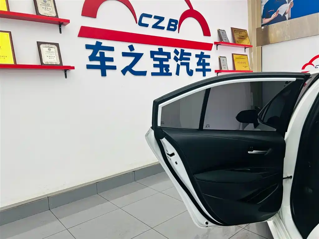Toyota Levin 2023 Smart Hybrid 1.8L Luxury фото 24