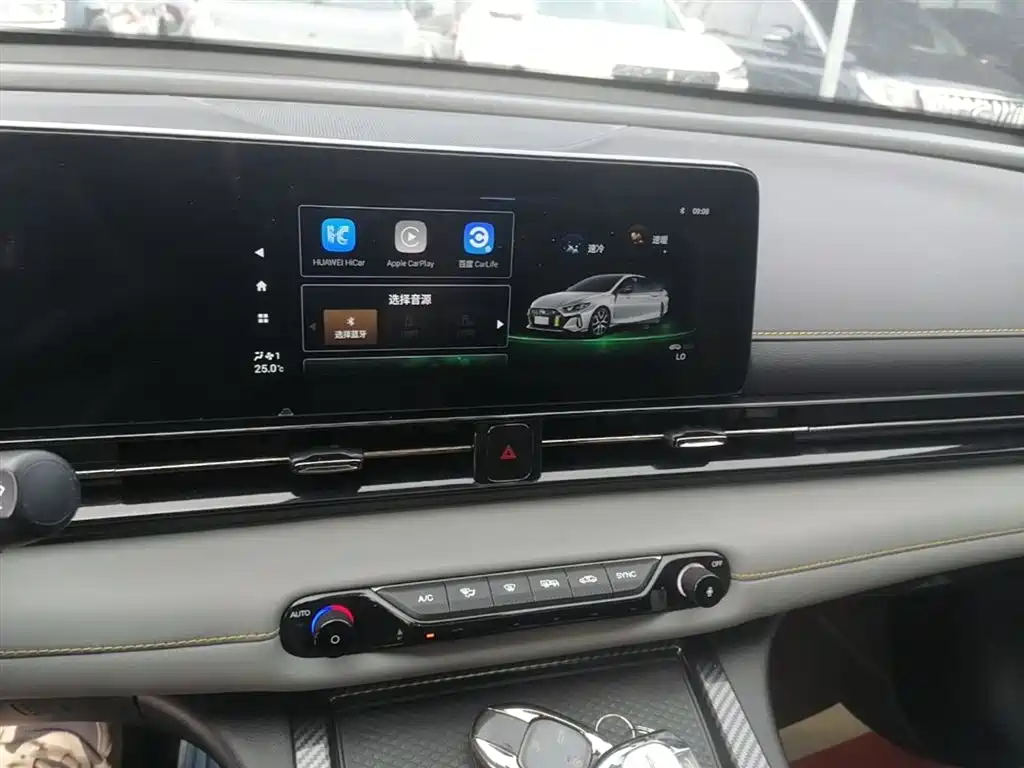 GAC Trumpchi Trumpchi Emkoo 2021 270T DCT J15 Edition фото 13