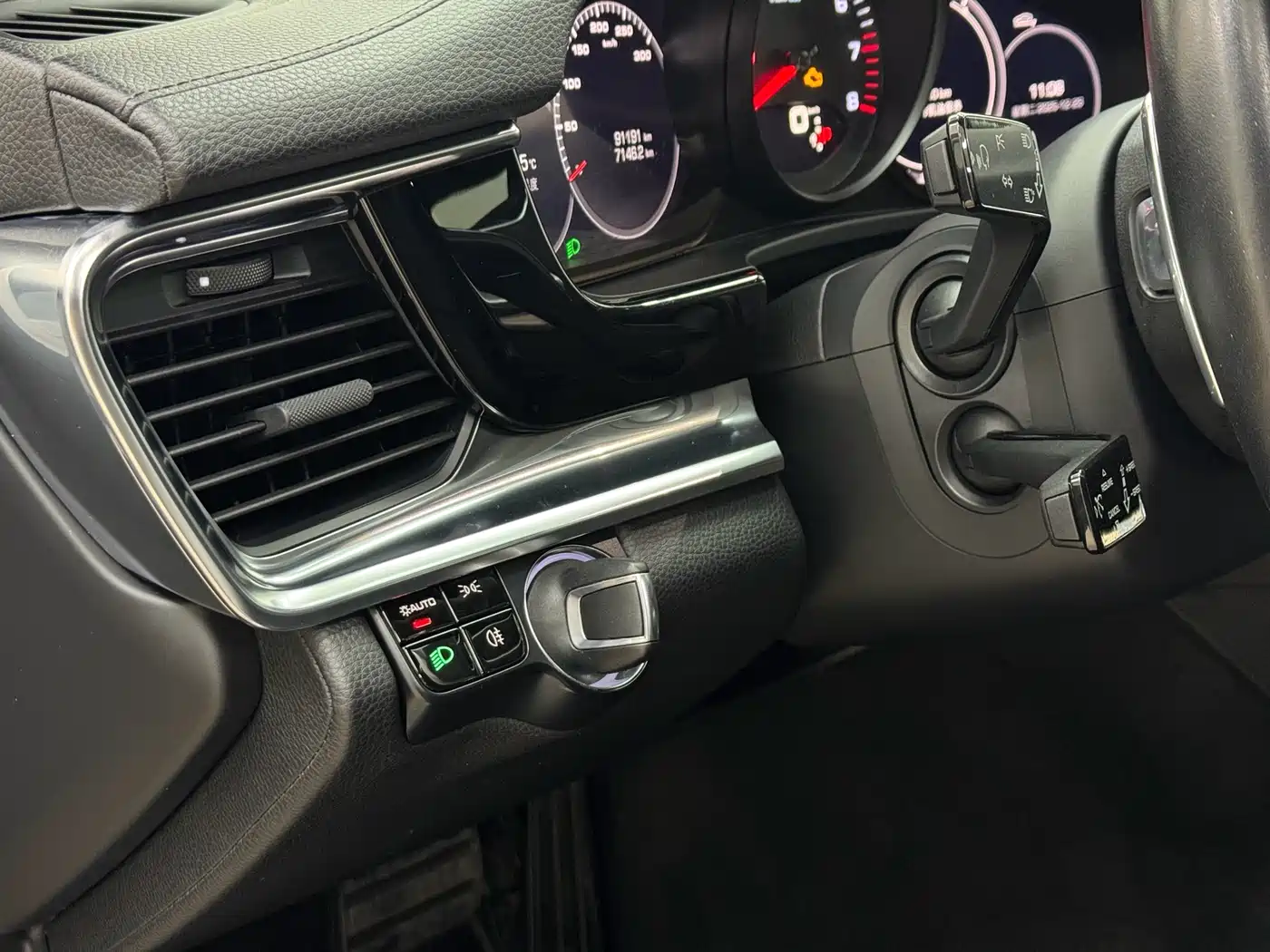 Porsche Panamera 2017 Panamera 3.0T фото 15