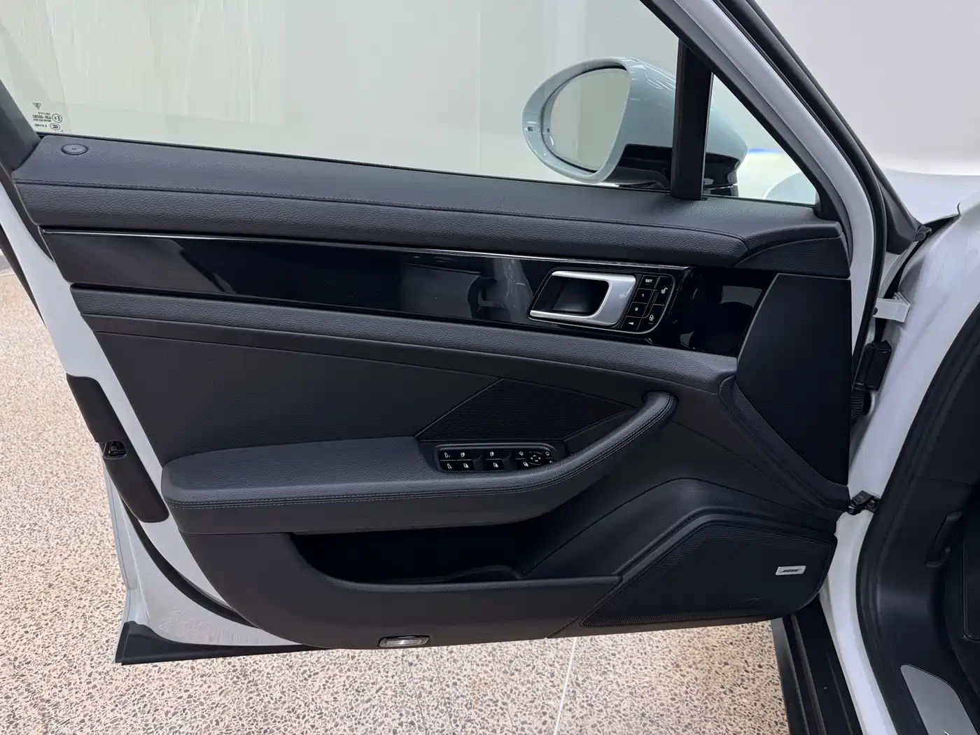 Porsche Panamera 2017 Panamera 3.0T фото 21
