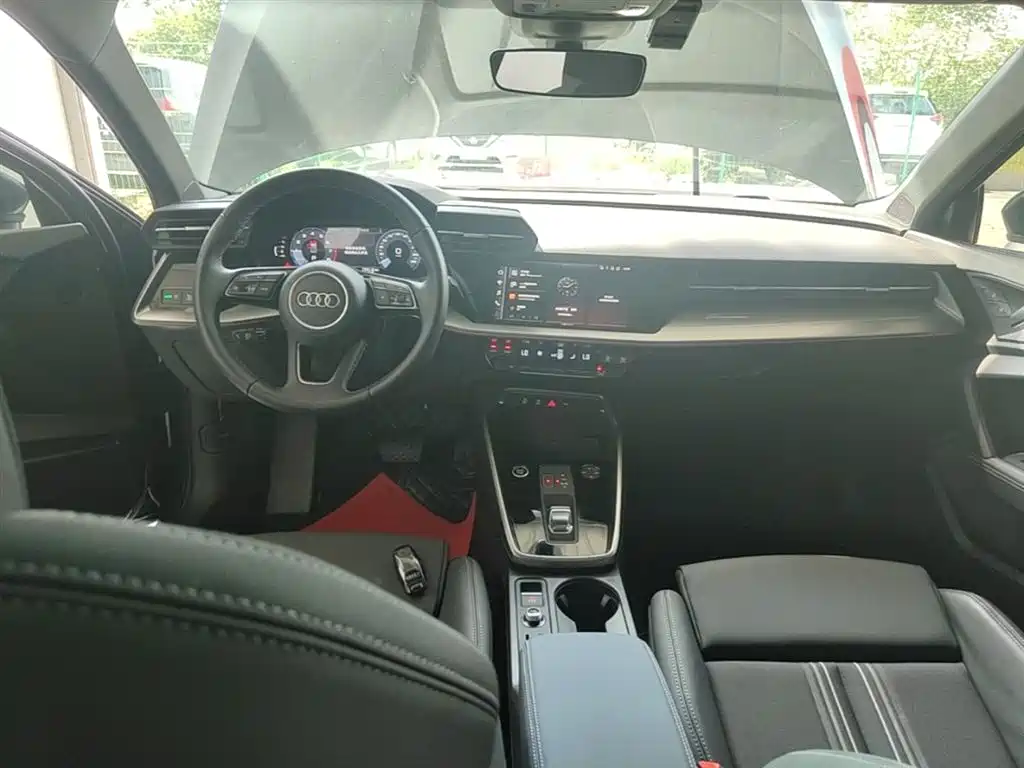 Audi A3 2024 Model A3L Limousine 35 TFSI Fashion Sport фото 10