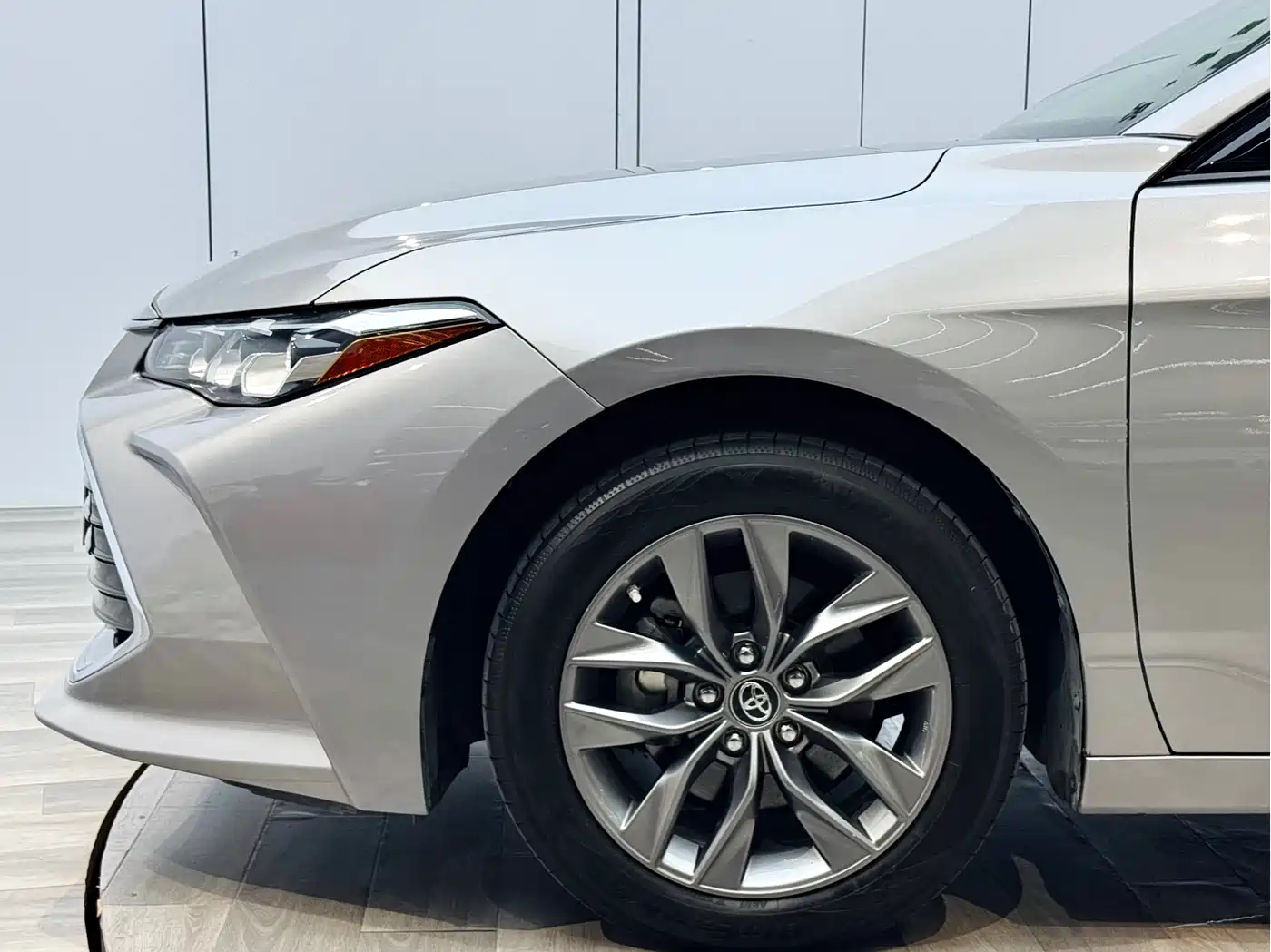Toyota Avalon 2019 Hybrid 2.5L Luxury Edition China VI фото 26