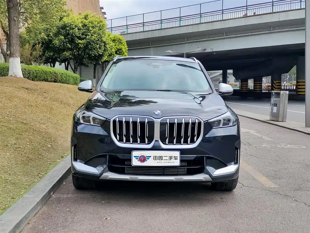 BMW X1 2024 sDrive25Li X Design Package фото 2