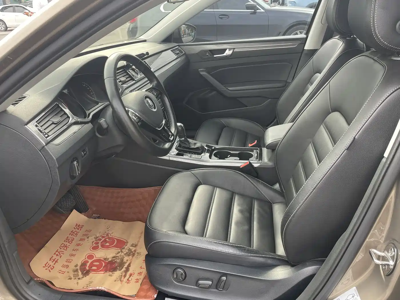 Volkswagen Passat 2017 330TSI DSG Prestige фото 6