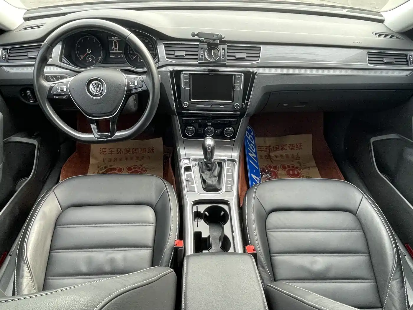 Volkswagen Passat 2017 330TSI DSG Prestige фото 4