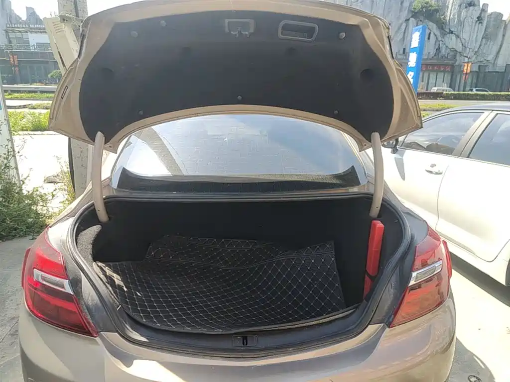 Buick Regal 2015 1.6T Leading Tech Edition фото 19