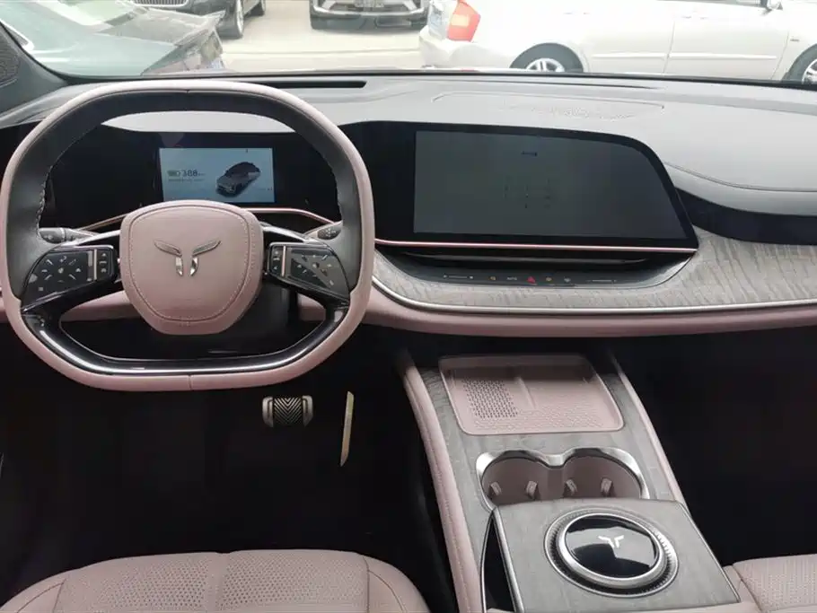 Hongqi Tian Gong 08 2025 680 Ultra AWD фото 12