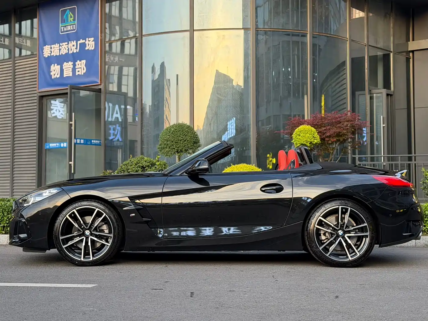 BMW Z4 2023 sDrive 25i M Sport Package фото 5
