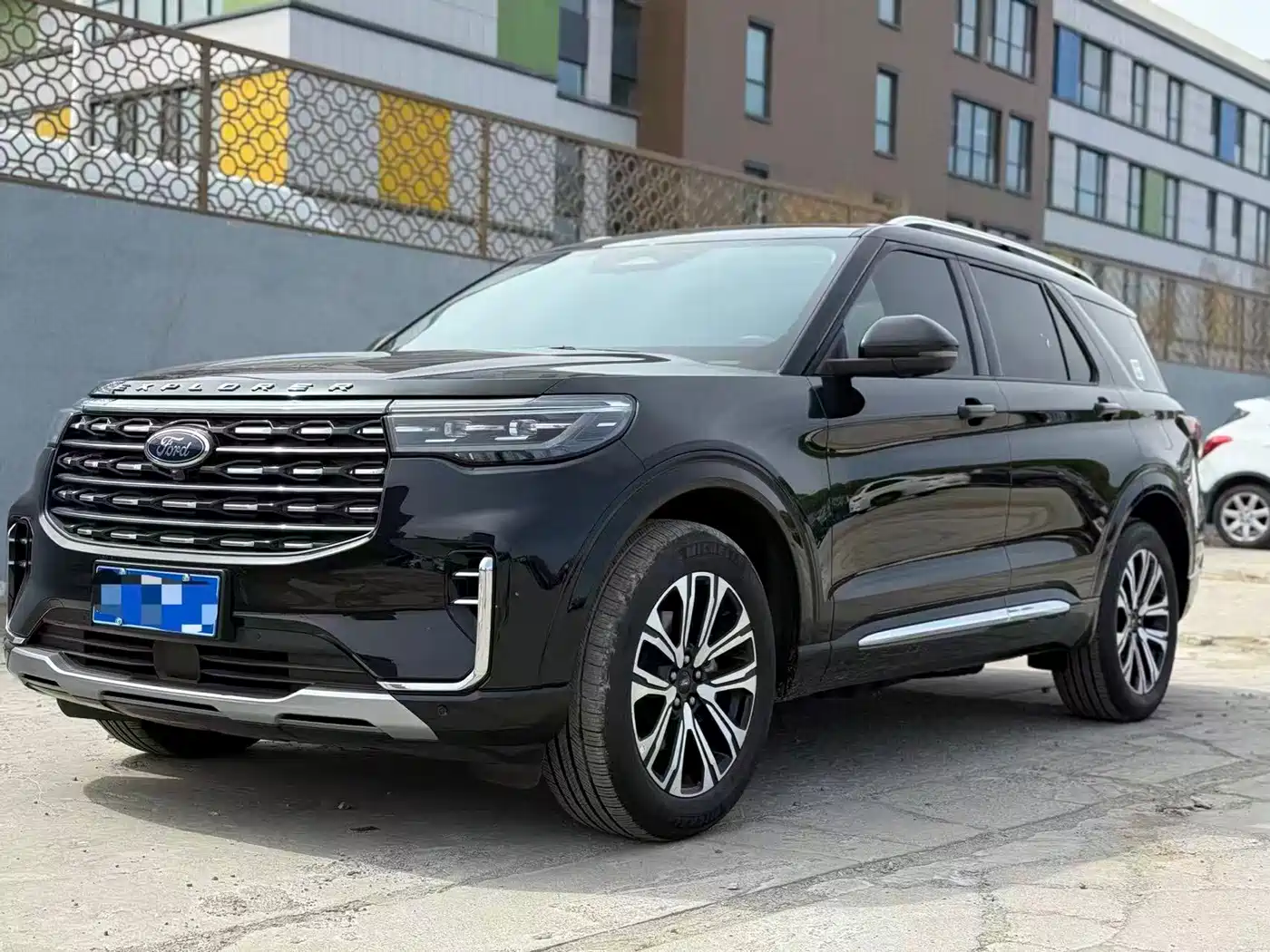 FORD EXPLORER