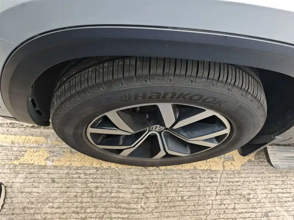 Volkswagen Teramont 2019 380TSI 4WD Luxury Edition China VI фото 23