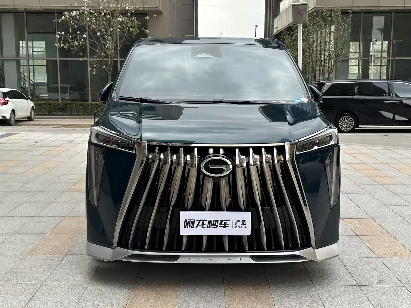 GAC TRUMPCHI M8