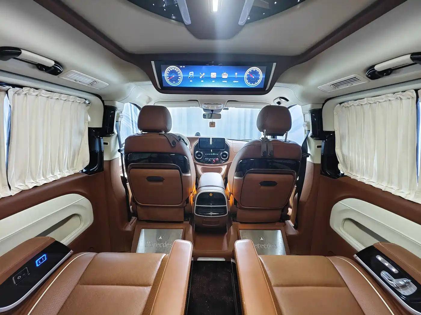Mercedes-Benz Vito 2021 2.0T Business Edition 7-seater фото 15
