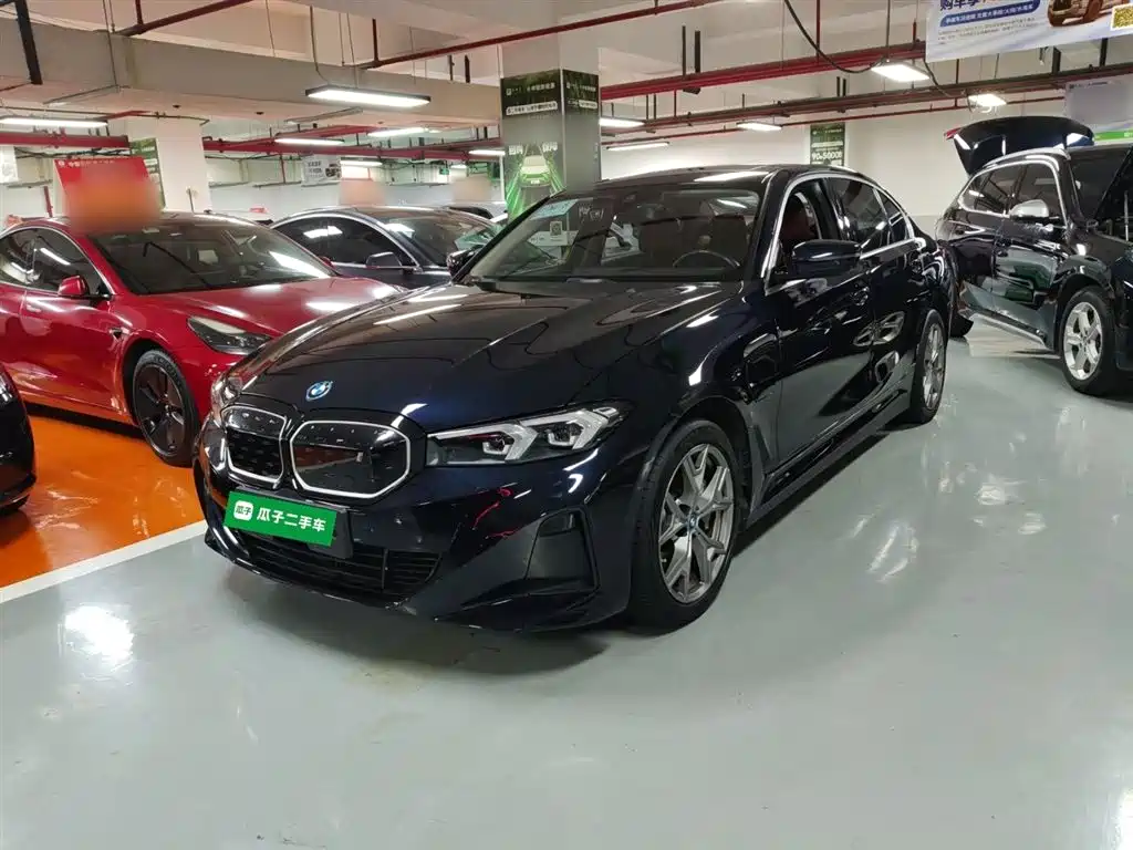 BMW i3 2022 eDrive 35 L