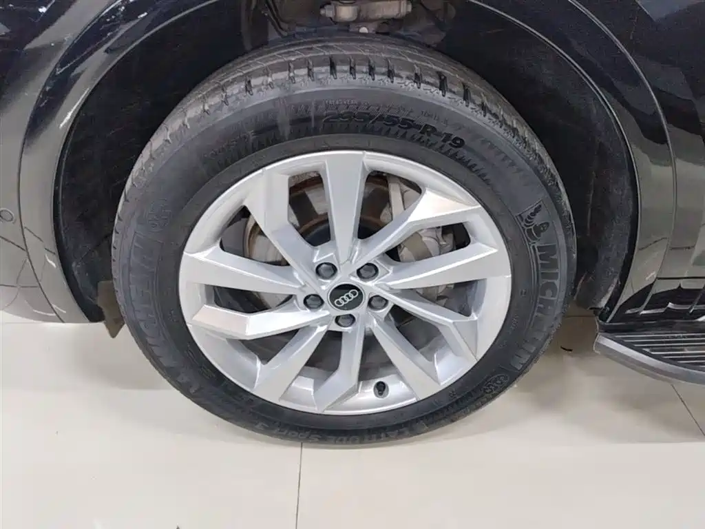 Audi Q5L 2022 Facelift 40T Luxury Dynamic фото 23