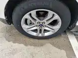 Фото 23 - Ford Edge