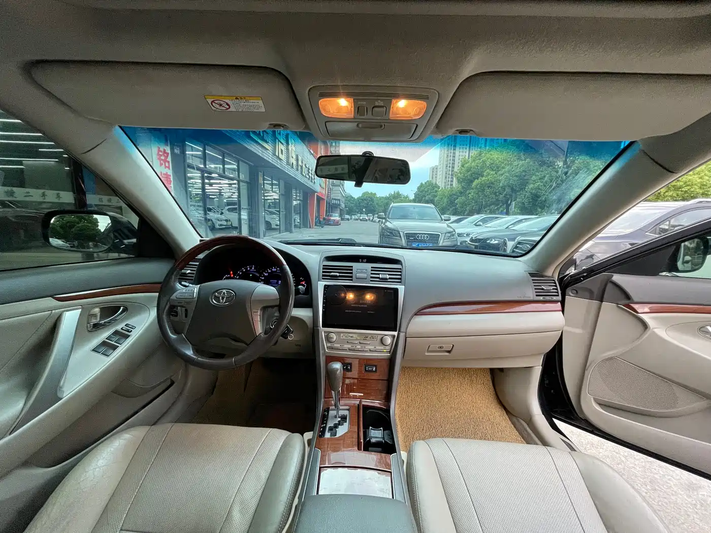 Toyota Camry 2013 200G Classic Luxury Edition фото 13