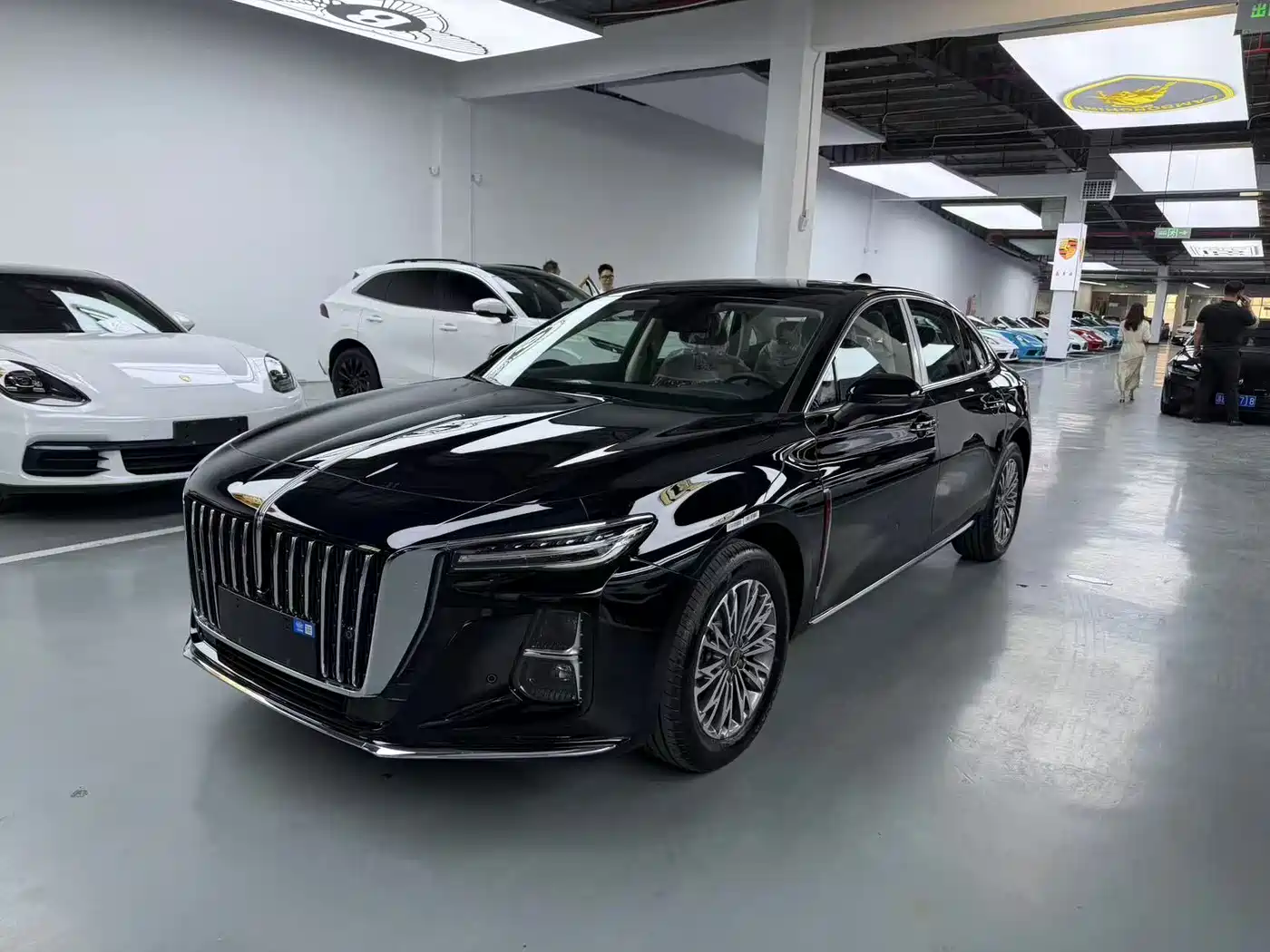 Hongqi H5 2025 1.5T DCT Flag Rhythm 500,000 Units Memorial Edition