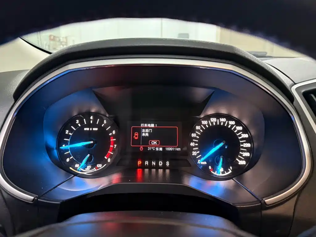 Фото 5 - Ford Edge