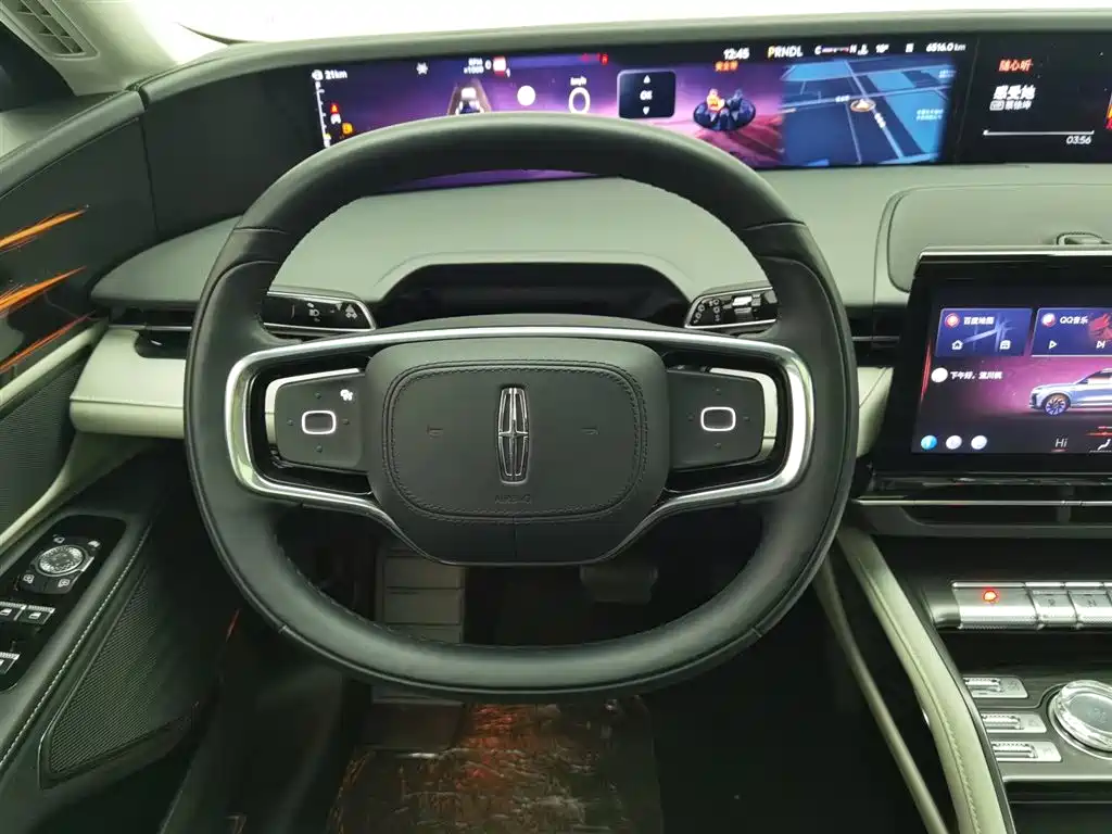 LINCOLN NAVIGATOR