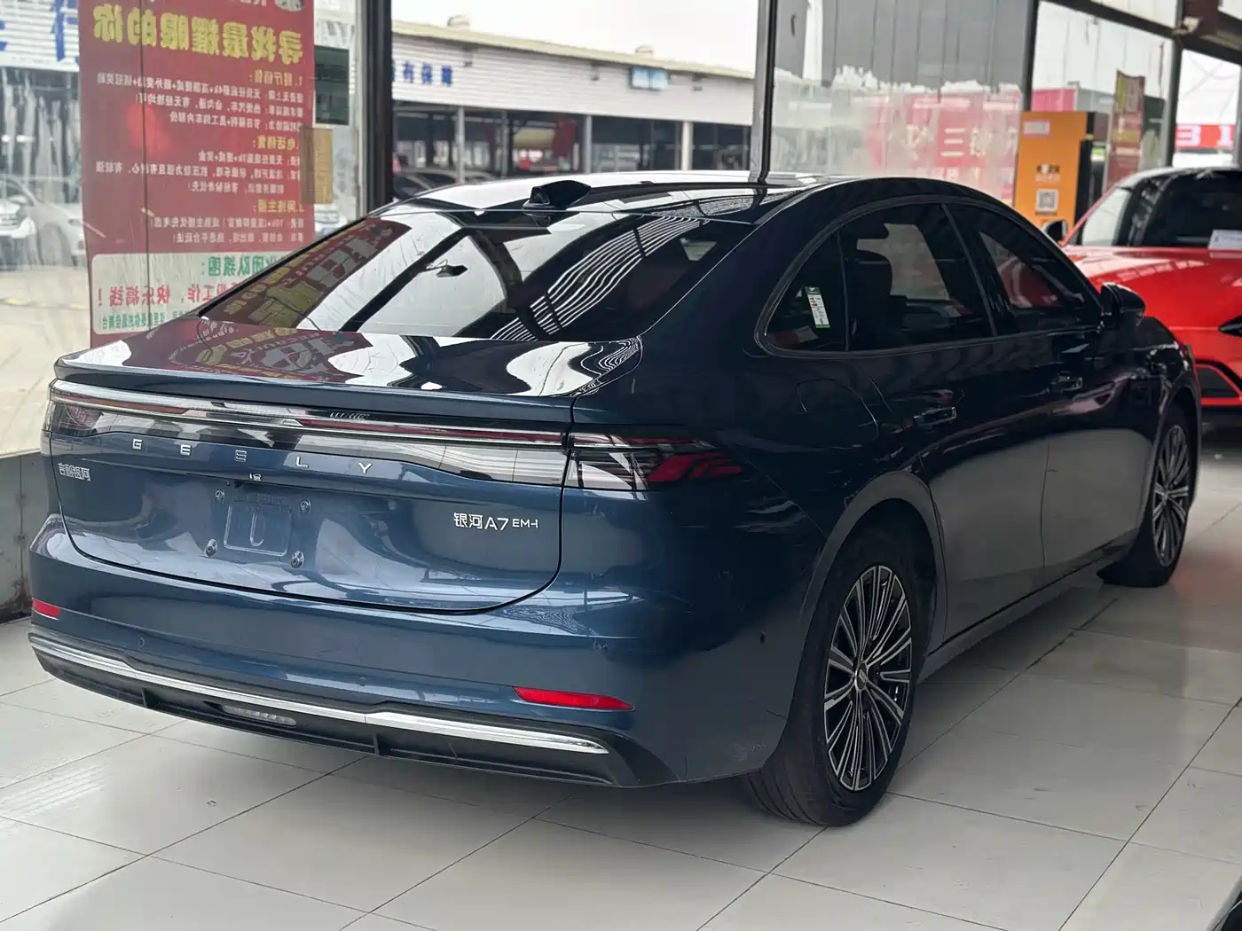 Geely Galaxy Galaxy A7 2025 EM-i фото 16