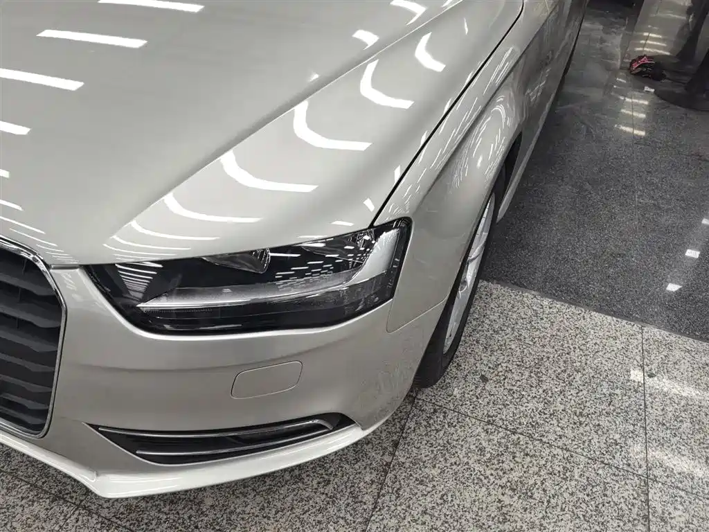 Audi A4L 2015 30 TFSI Auto Comfort фото 18