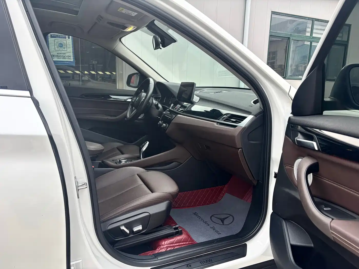 BMW X1 2021 sDrive25Li Leading фото 8