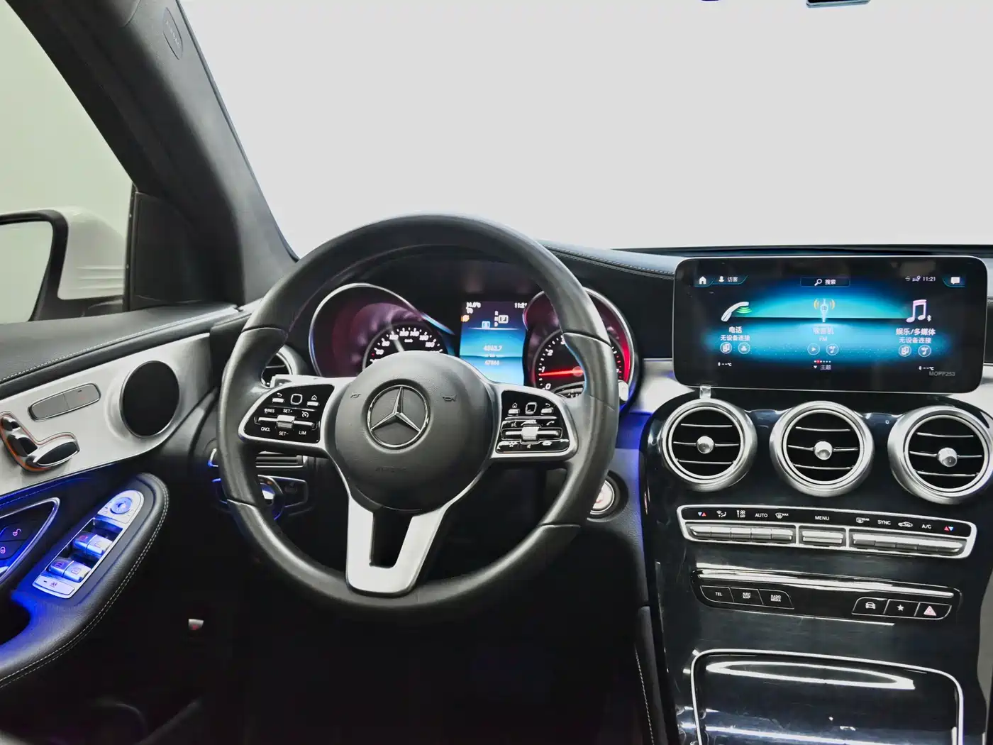 Mercedes-Benz GLC 2020 GLC 260 L 4MATIC Dynamic фото 11