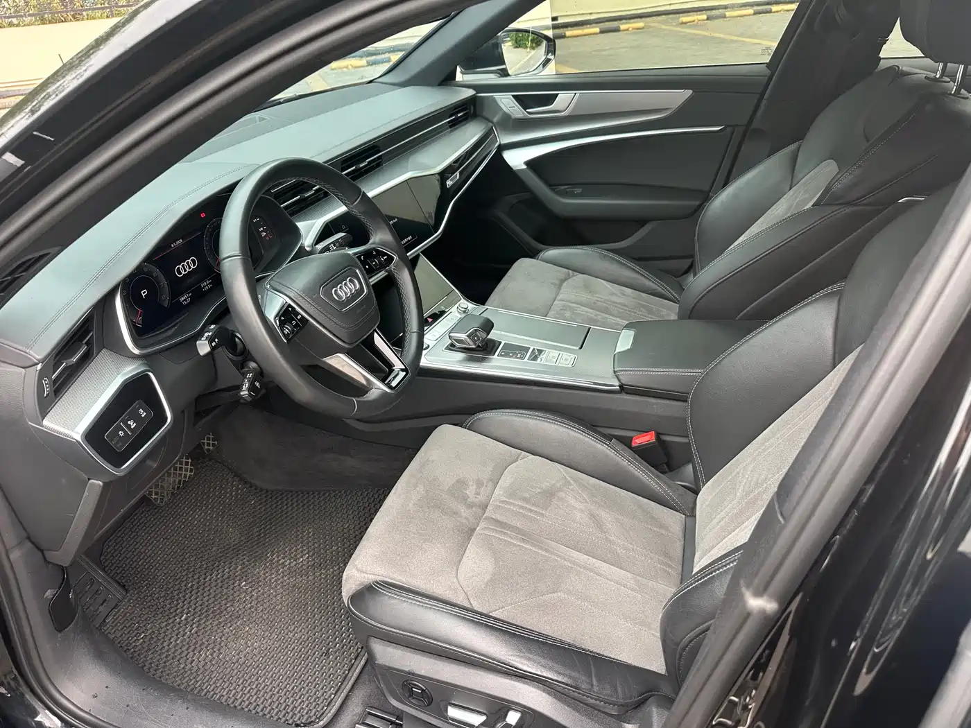 Audi A6L 2023 45 TFSI Premium Selection Dynamic фото 4