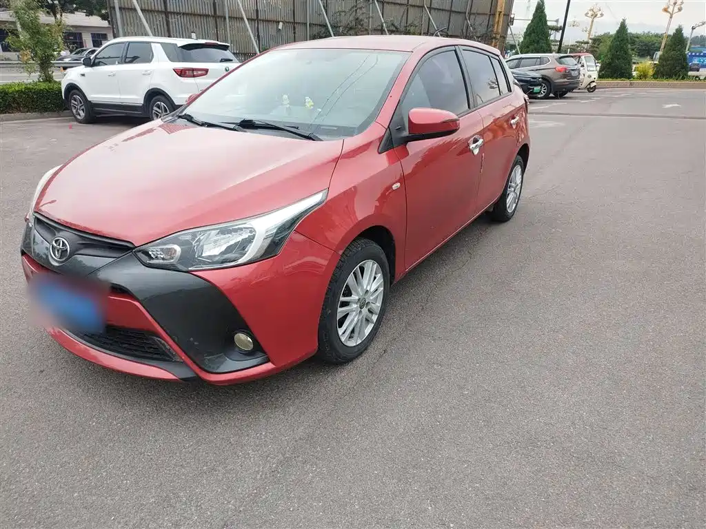 Toyota YARiS L Zhi Xuan 2016 Facelift 1.5G CVT Dynamic Edition фото 3