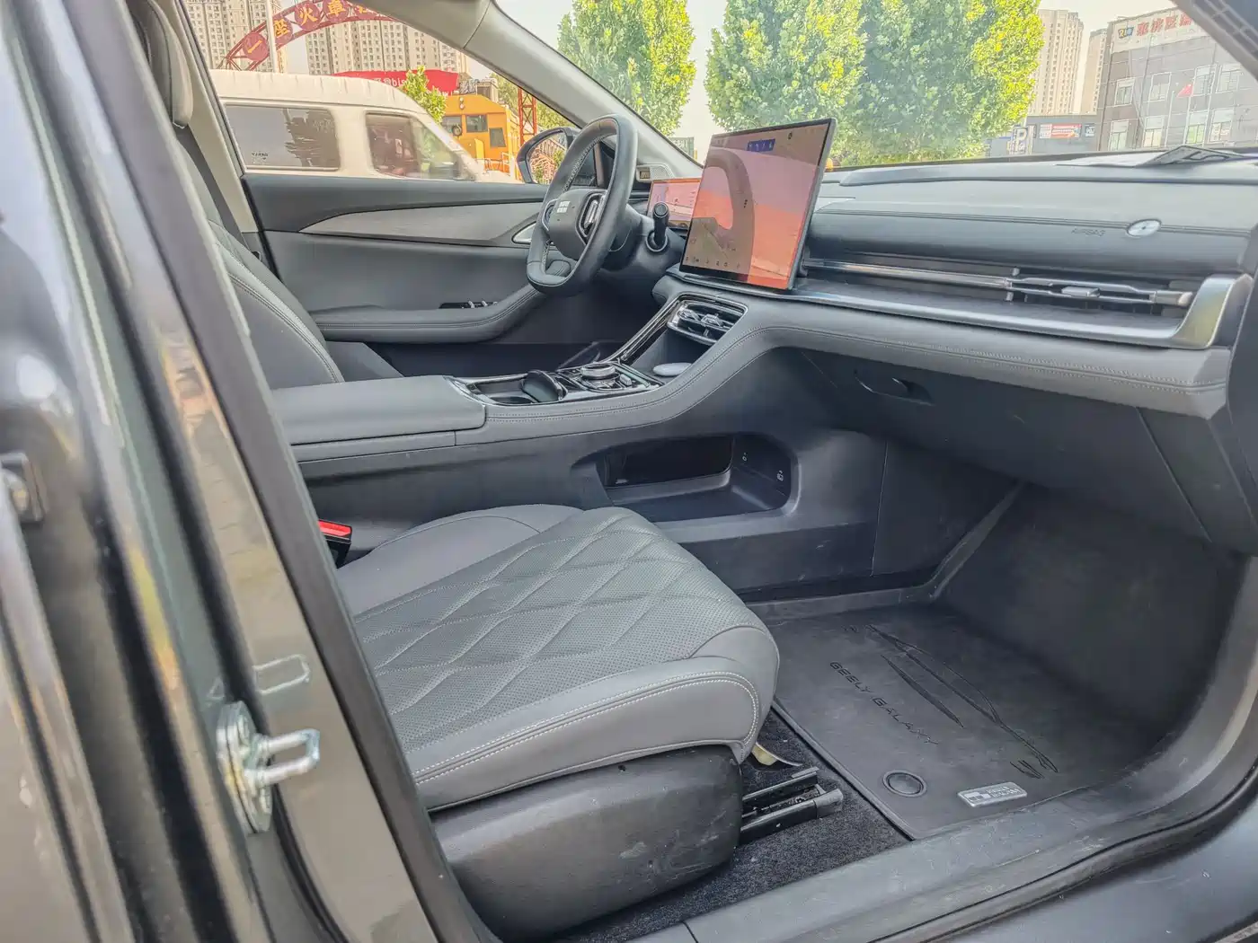 Geely Galaxy Galaxy A7 2025 2025 EM-i 70km Voyage Edition
