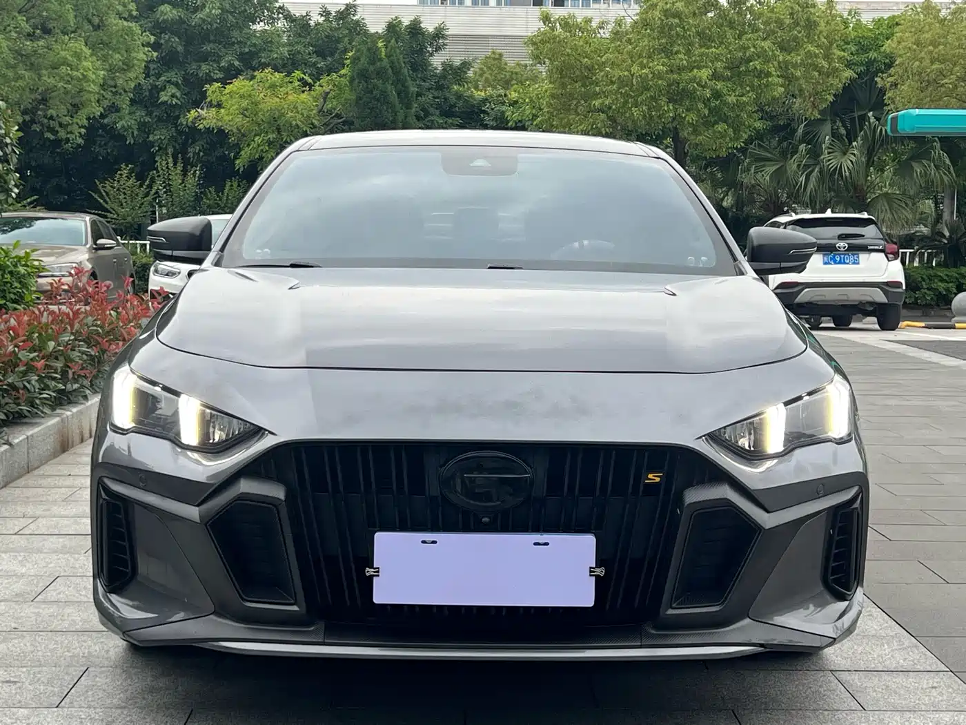 GAC Trumpchi Trumpchi Emkoo 2023 270T DCT J16 Edition фото 2