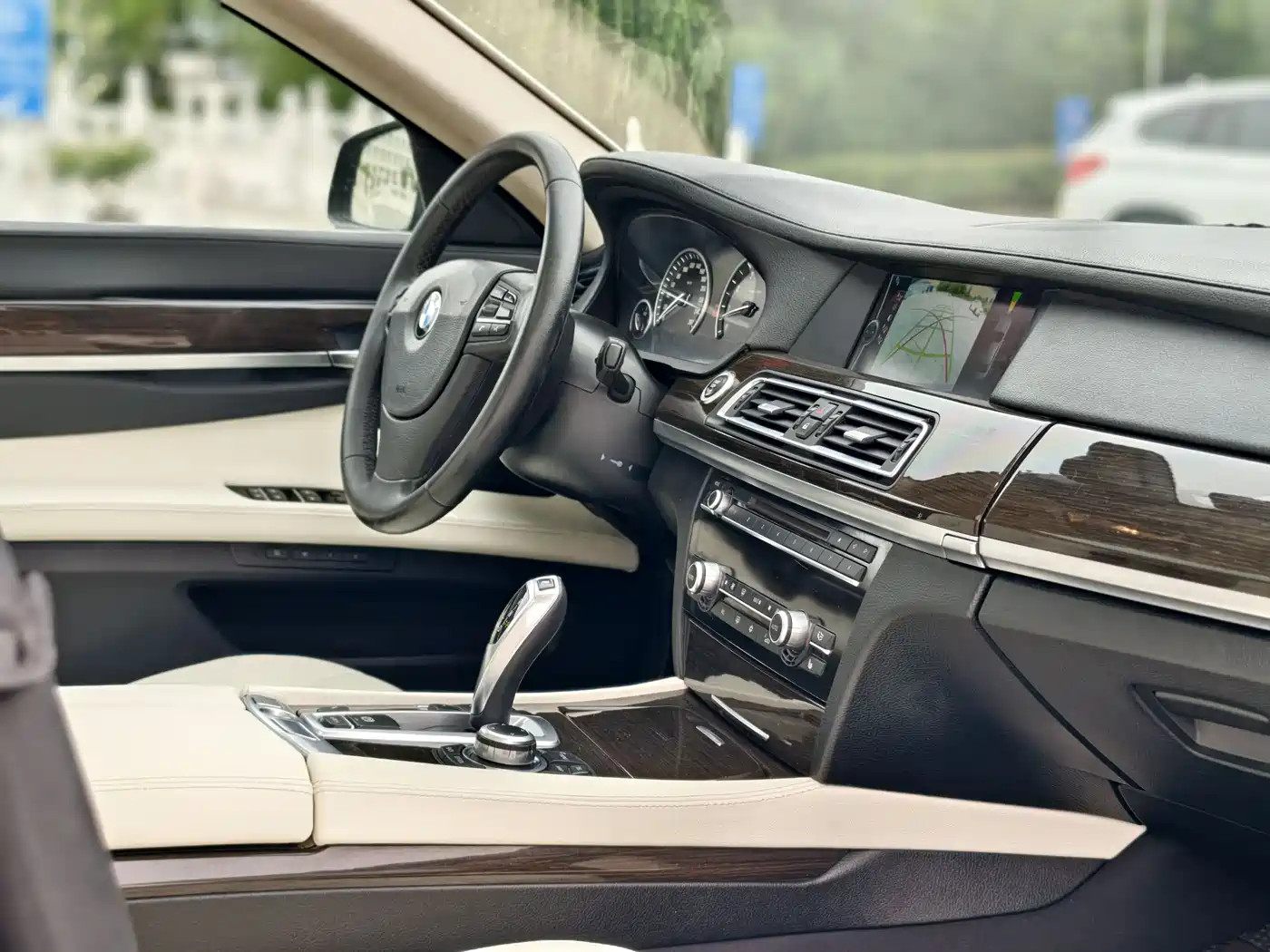 BMW 7 Series 2011 740Li Steinway Limited Edition фото 13