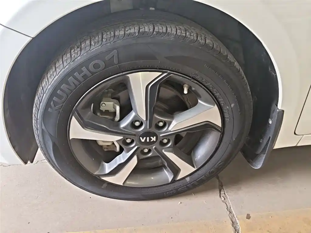 Kia K3 2019 1.5L CVT Smart Connect Edition фото 23
