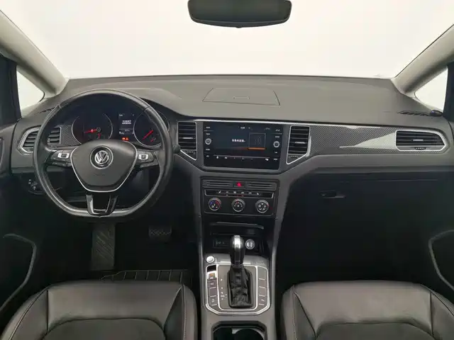 Volkswagen Golf Sportsvan 2018 230TSI Automatic Luxury — фото 5