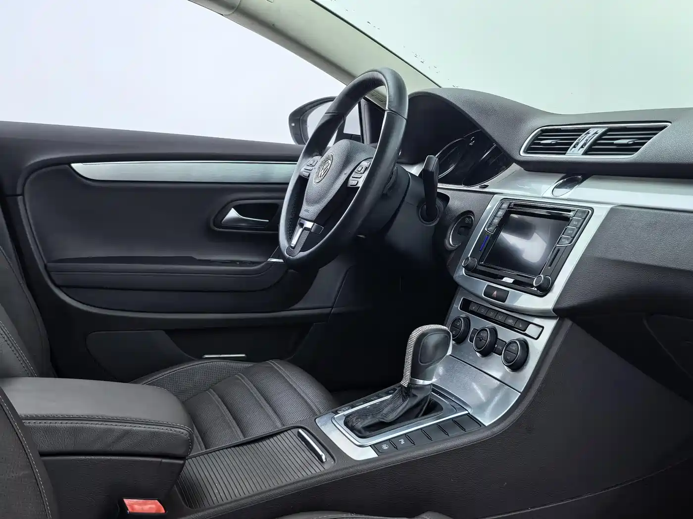 Volkswagen FAW-Volkswagen CC 2018 1.8TSI Luxury фото 6