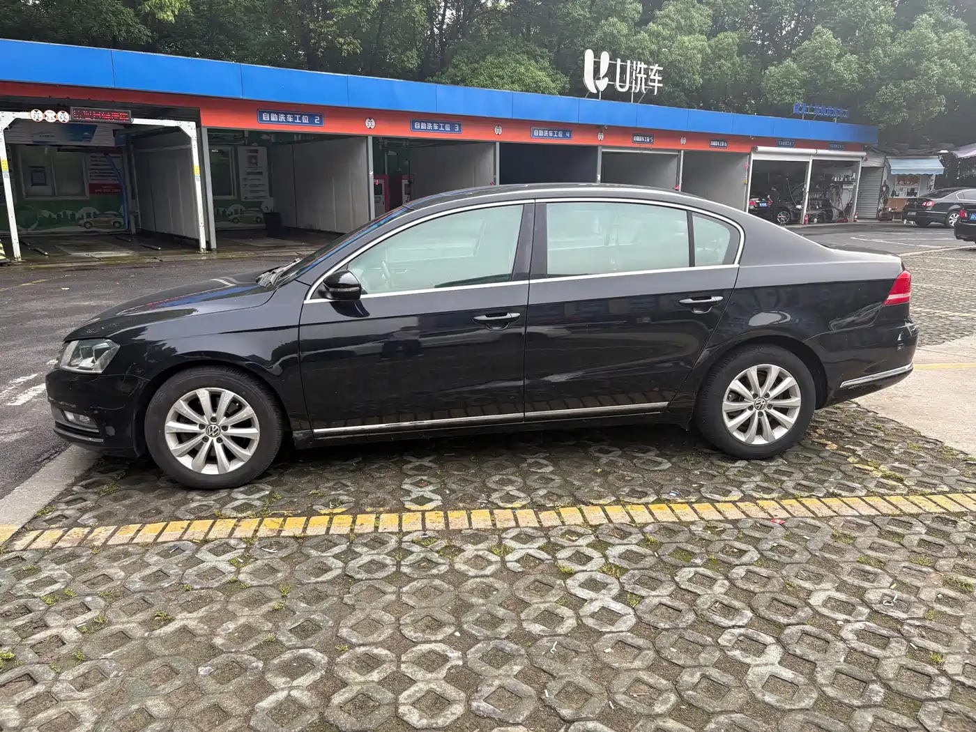 Volkswagen Magotan 2012 Facelift 2.0TSI Luxury фото 4