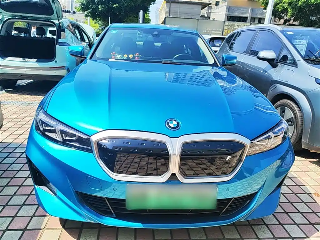 BMW i3 2022 eDrive 35 L фото 3