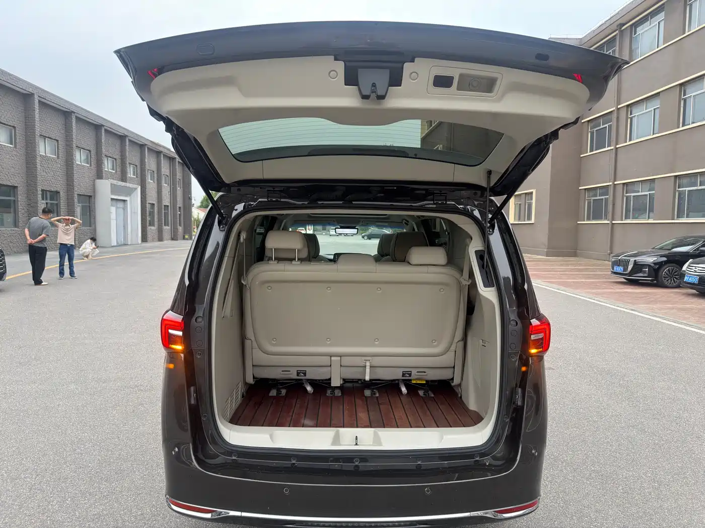 Buick GL8 2021 Land Business Class 652T Premium фото 13