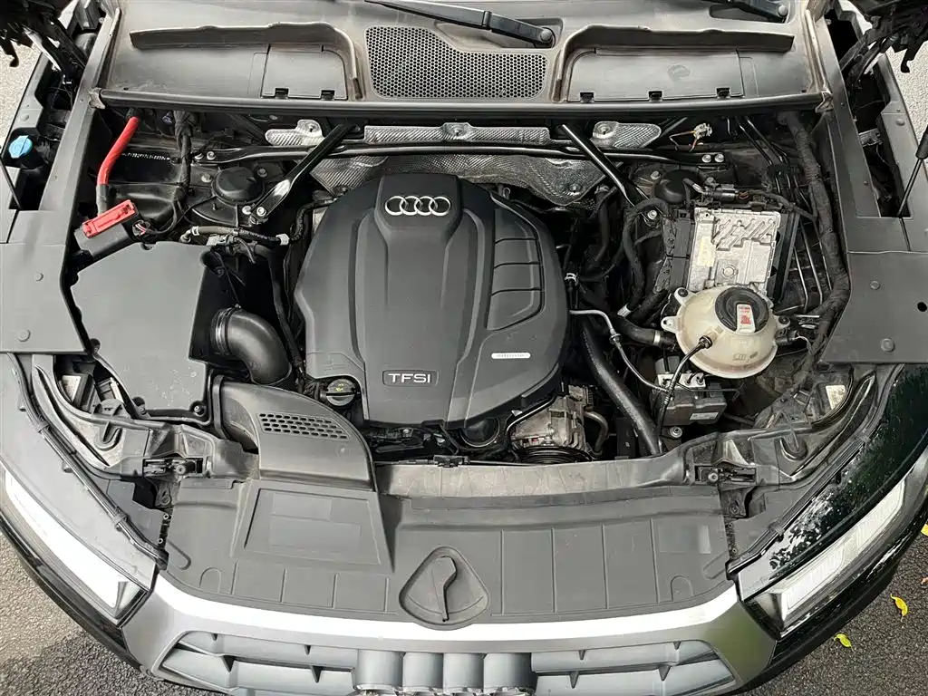Audi Q5L 2020 Facelift 40 TFSI Honor Fashion фото 9