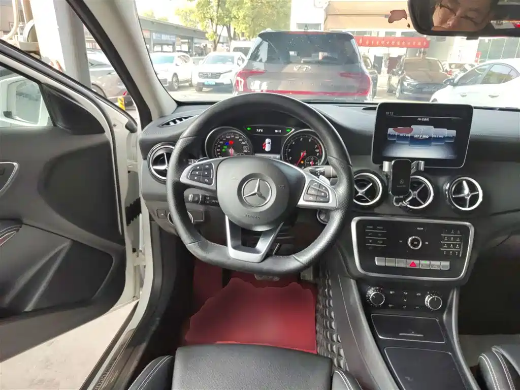 Mercedes-Benz GLA 2019 GLA 200 Fashion фото 11