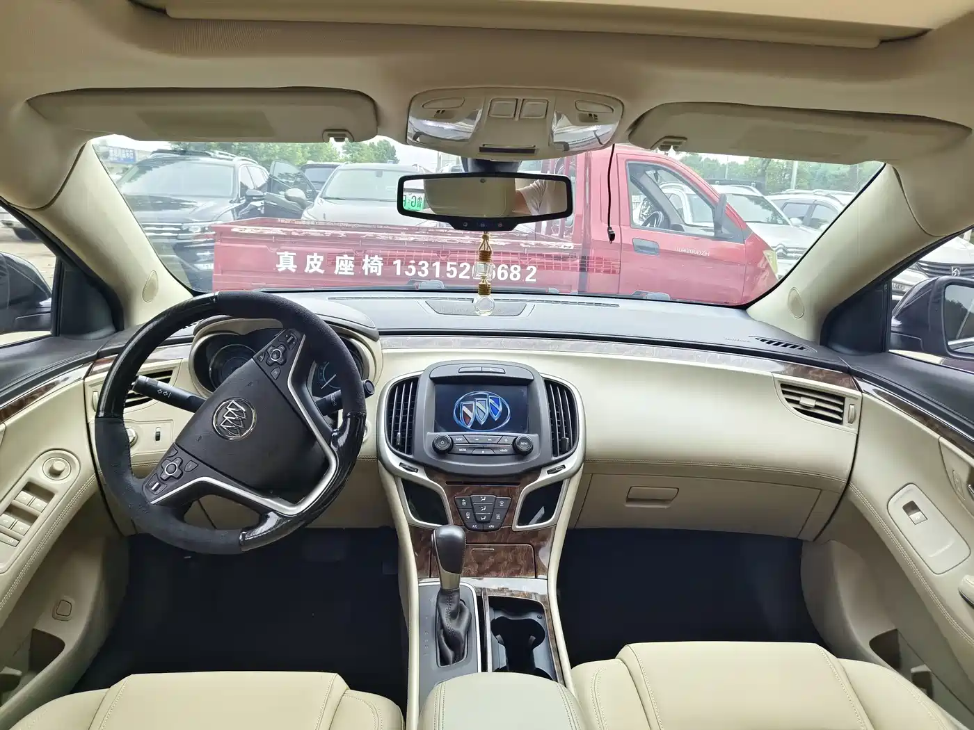 Фото 10 - Buick LaCrosse