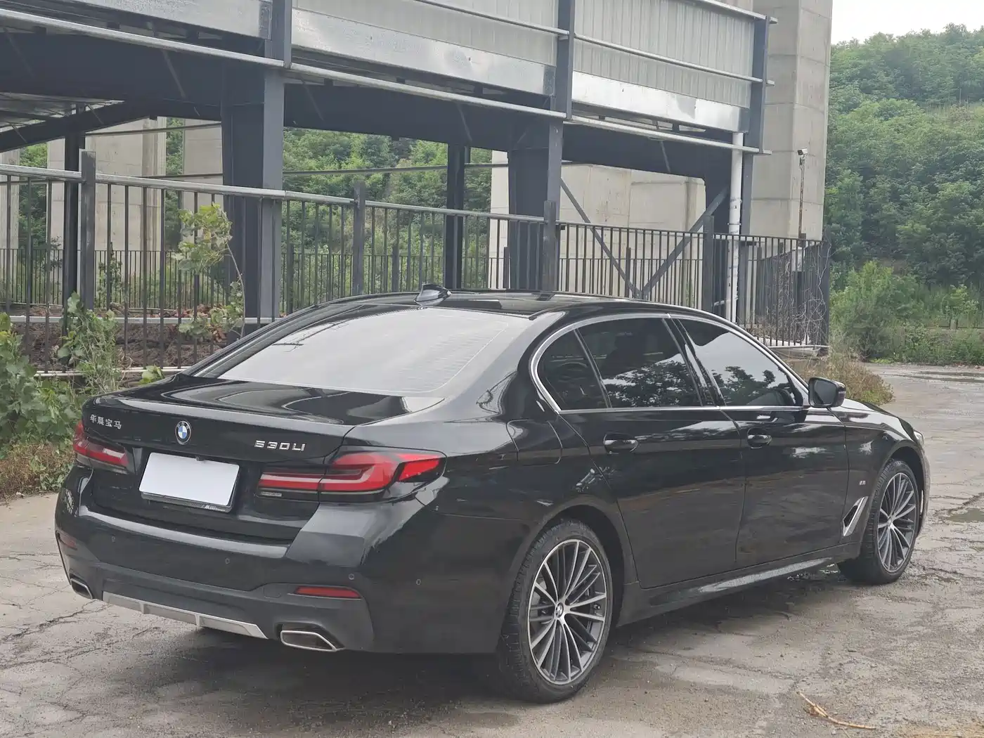 BMW 5 Series 2021 Facelift 530Li Leading M Sport Package фото 13