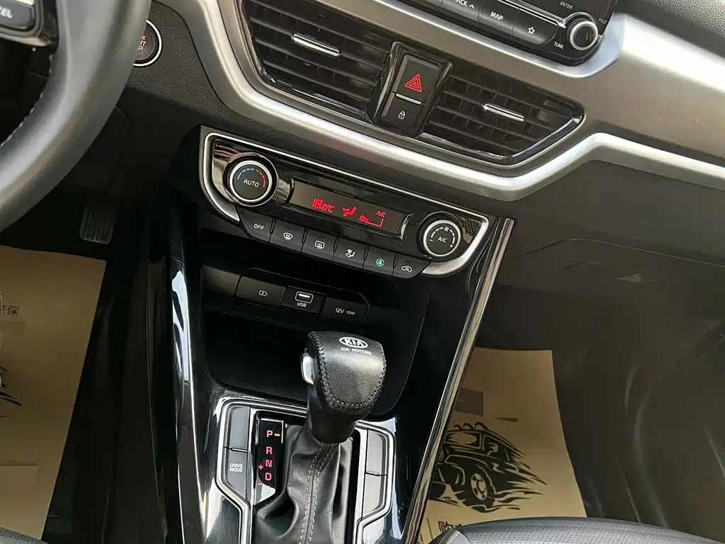 Kia Sportage 2019 2.0L Automatic Smart Luxury Edition фото 12