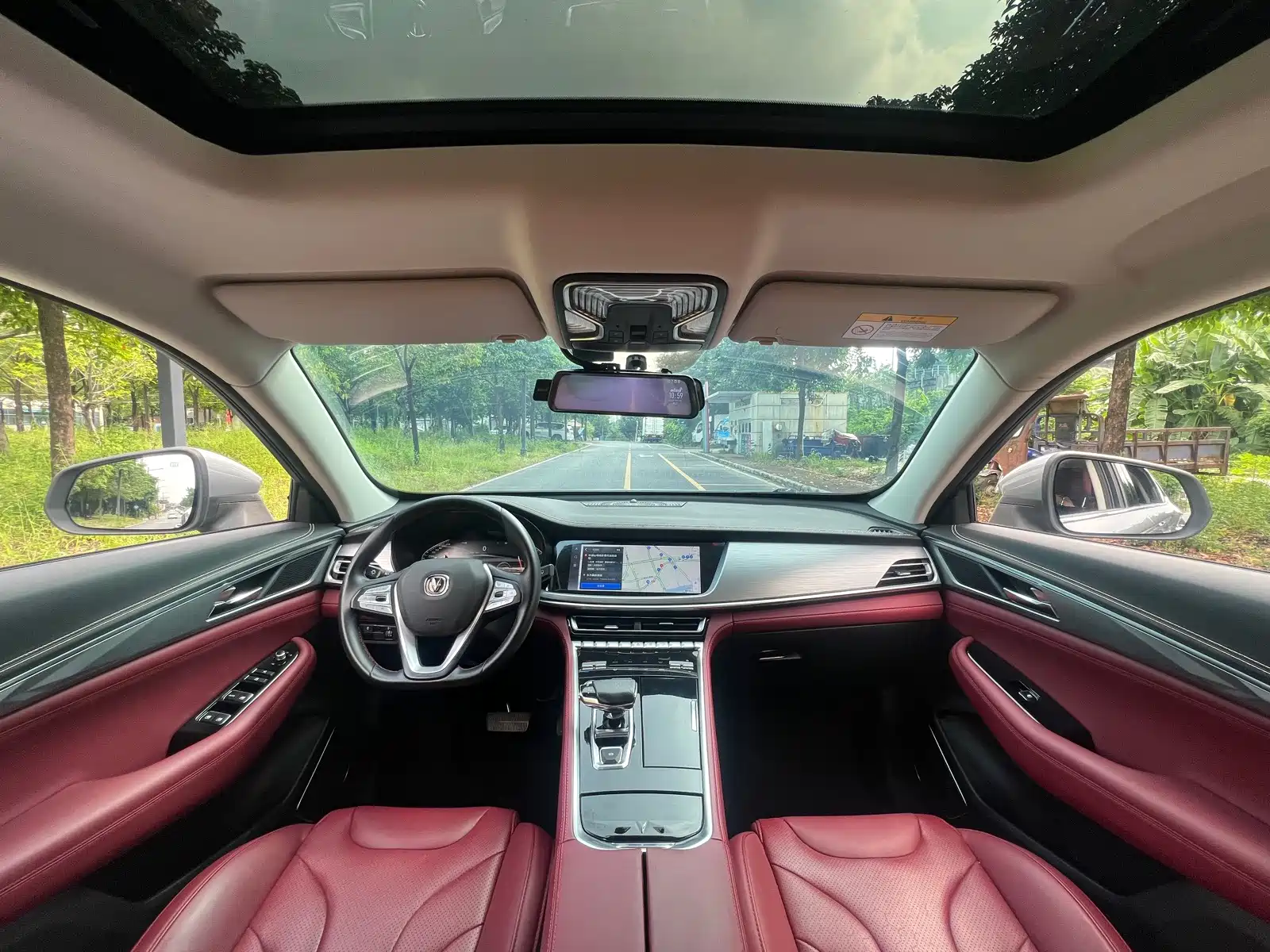 Photo 5 - Changan CS85