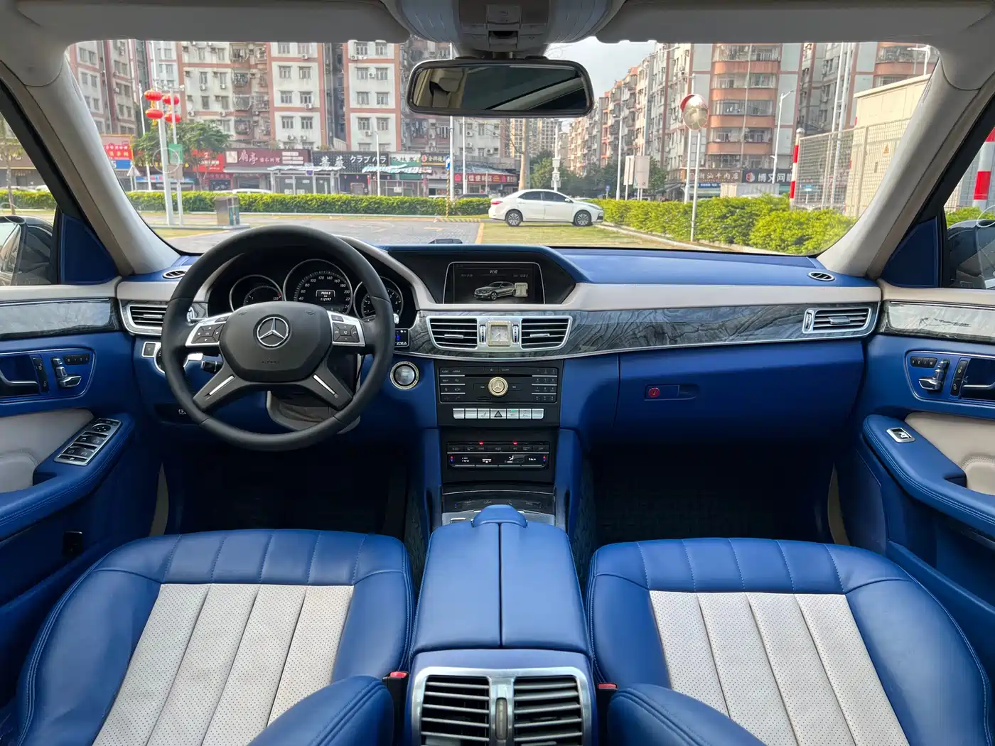 Mercedes-Benz E-Class 2015 Facelift E 260 L фото 22