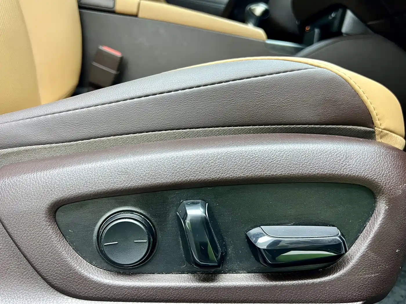 Lexus ES 2018 300h Excellence Edition China V фото 14